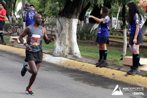 Keniata corriendo Arboledas