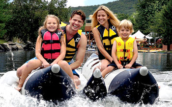 Familia en la Banana